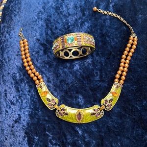 Hiedi Daus collectables necklace and cuff